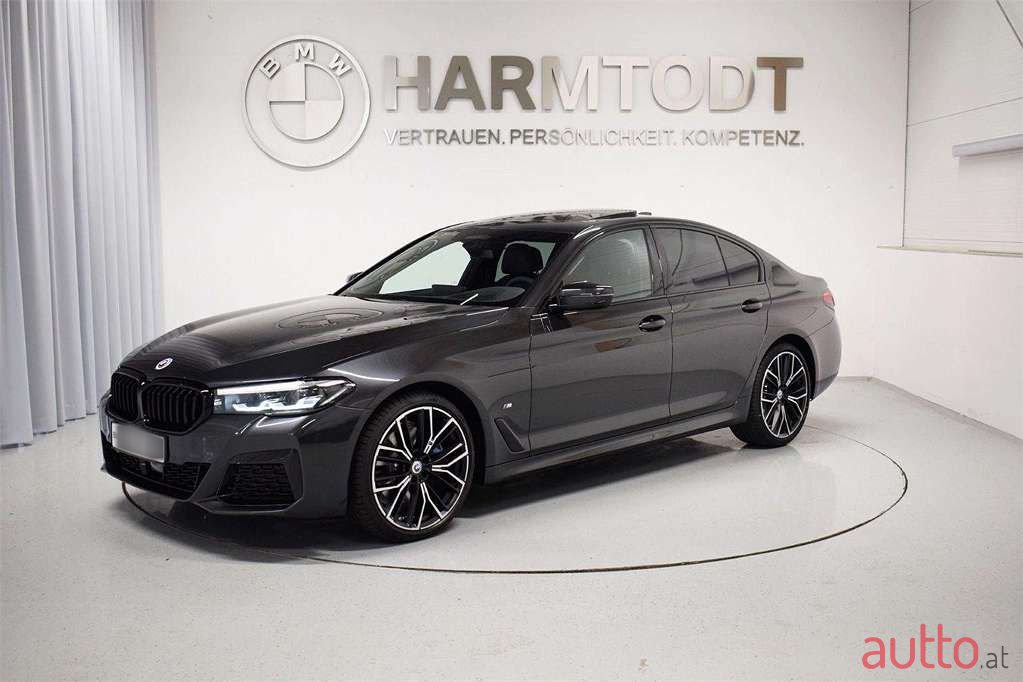 2022' BMW 5Er-Reihe photo #1