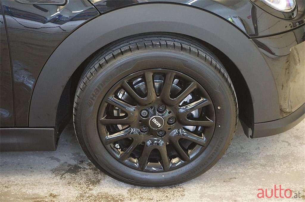 2023' MINI Mini photo #4