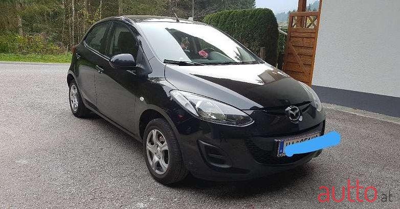 2012' Mazda Mazda2 photo #1