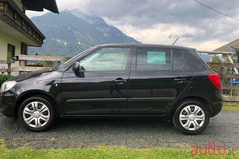 2012' Skoda Fabia photo #1