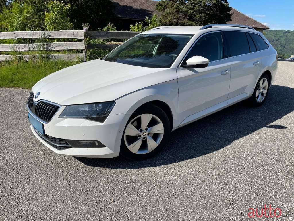 2016' Skoda Superb photo #1