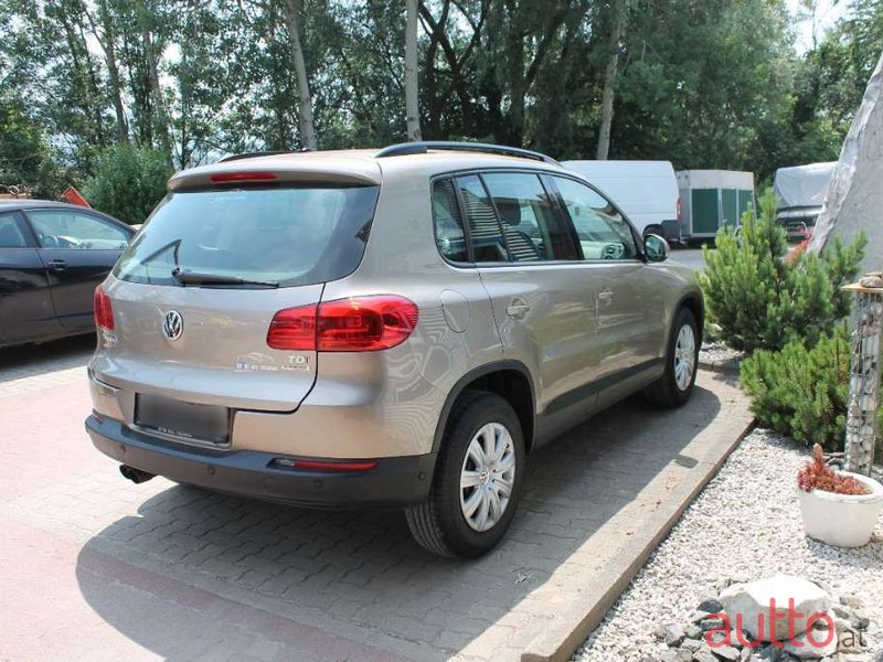 2014' Volkswagen Tiguan photo #6