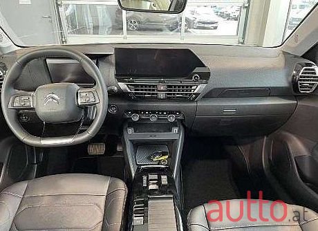 2023' Citroen C4 X photo #2