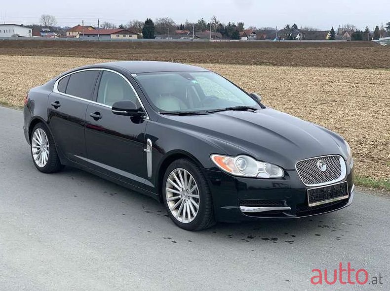 2010' Jaguar XF photo #1