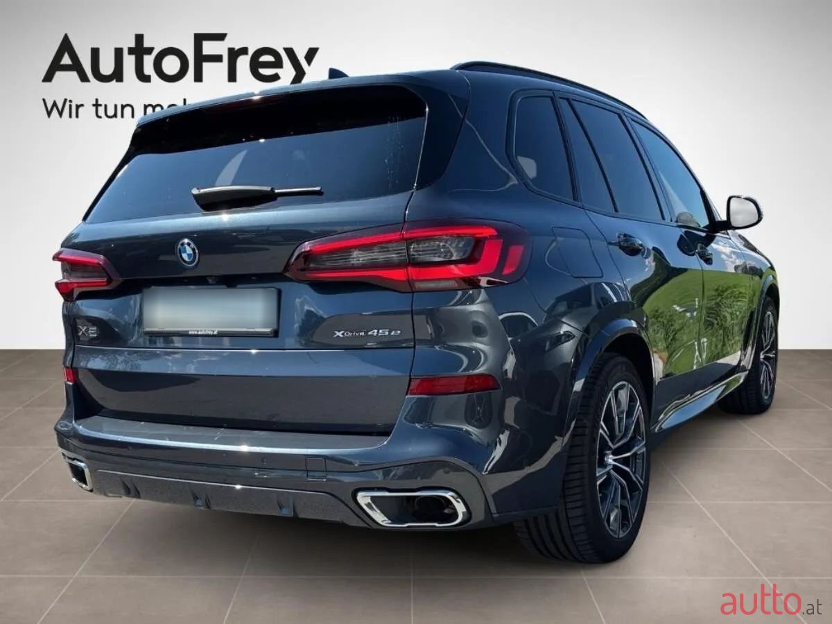 2022' BMW X5 photo #4