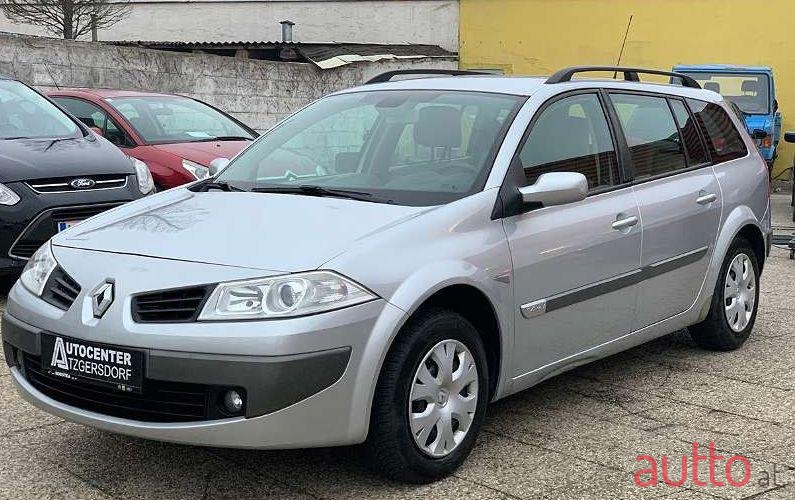 2004' Renault Megane photo #1