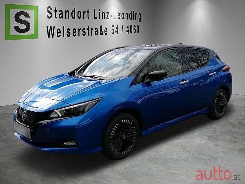 2023' Nissan Leaf photo #2