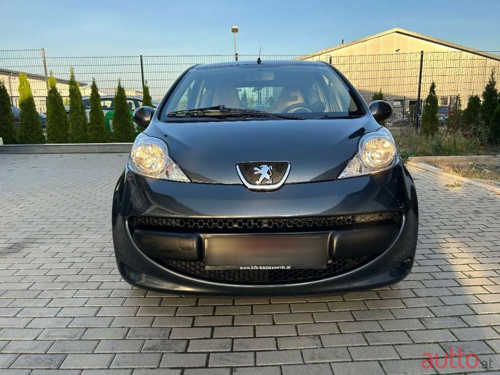 2009' Peugeot 107 photo #1