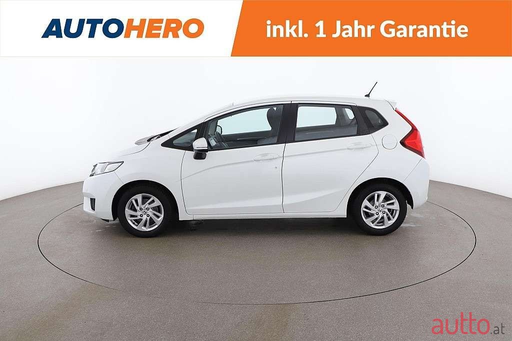 2016' Honda Jazz photo #2