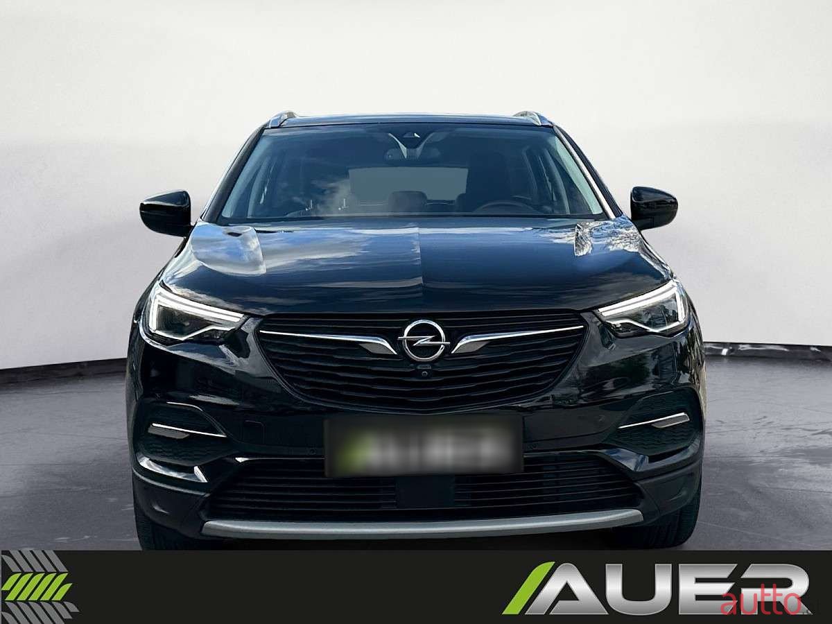 2020' Opel Grandland X photo #2