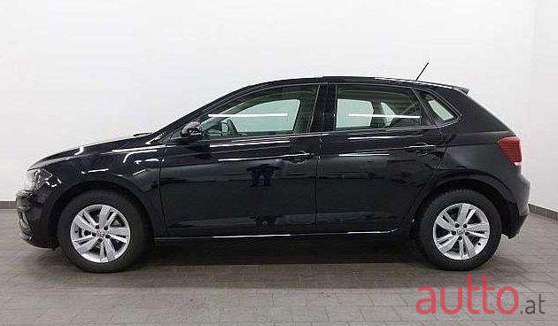 2020' Volkswagen Polo photo #1