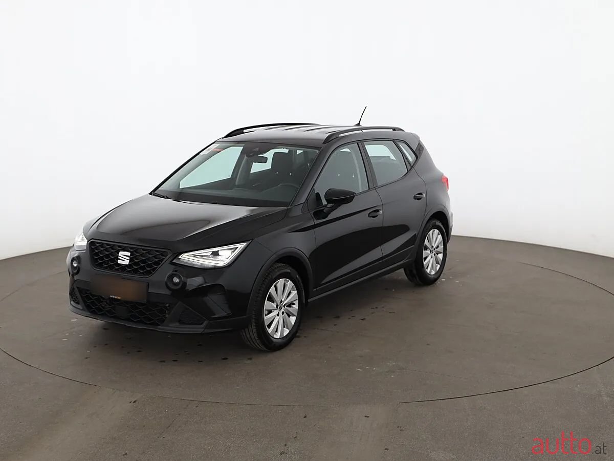 2022' SEAT Arona photo #1