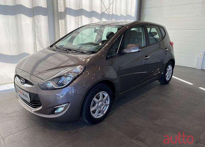 2012' Hyundai Ix20 photo #1