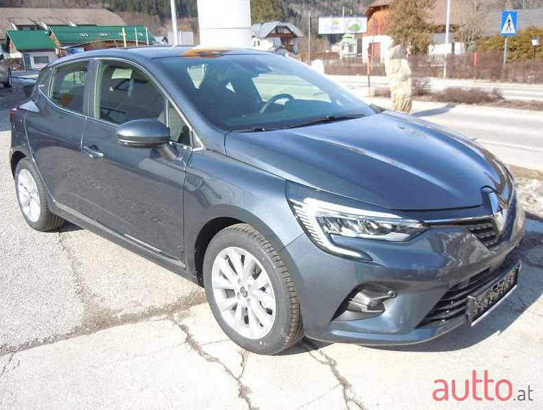 2020' Renault Clio photo #1