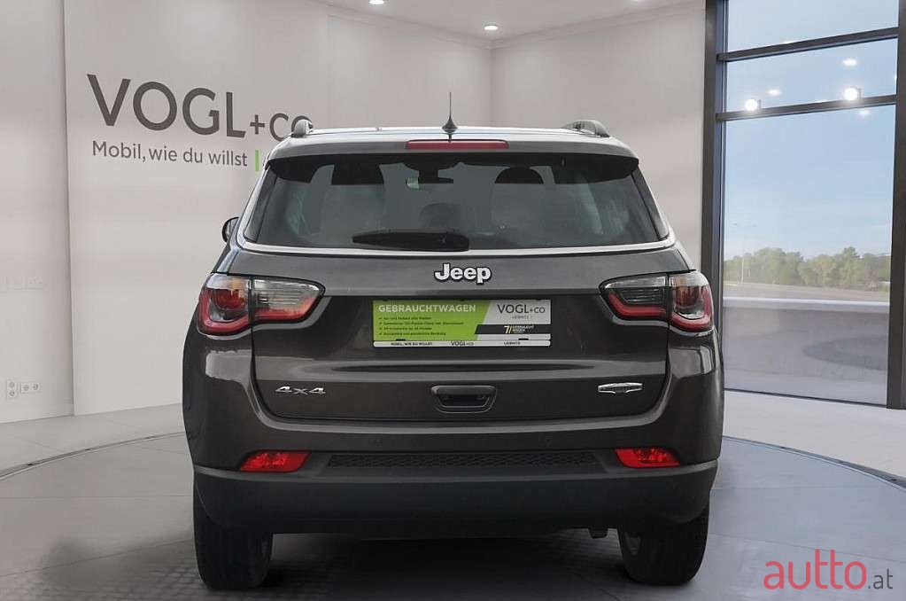 2019' Jeep Compass photo #5