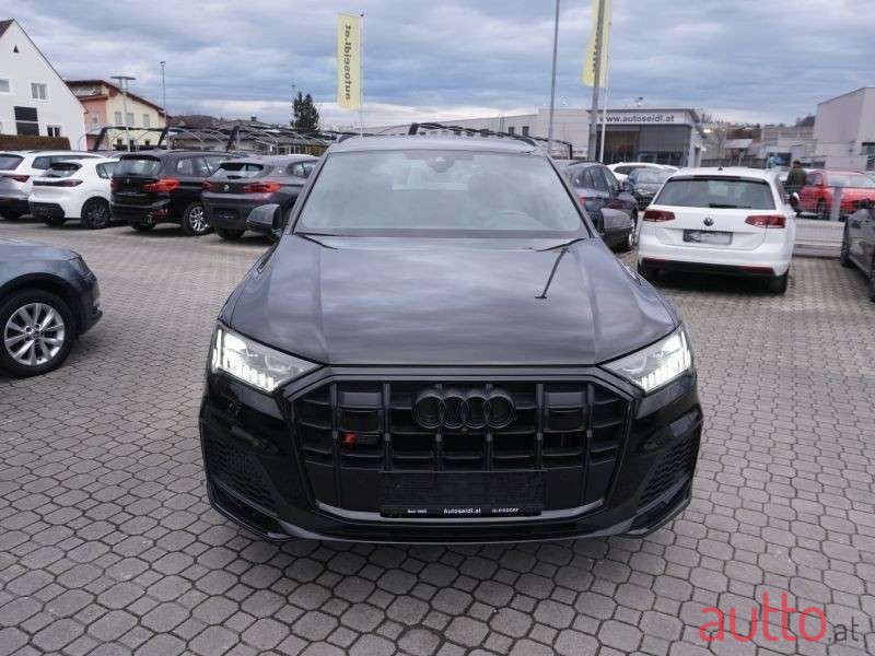 2020' Audi Q7 photo #1