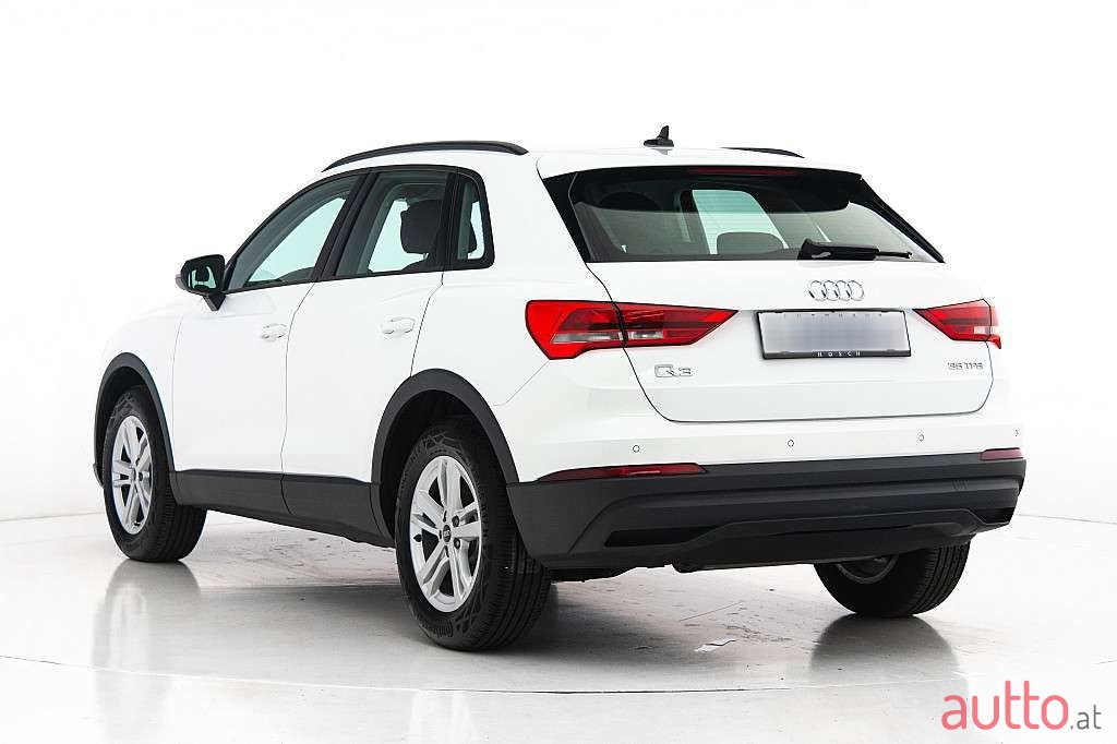 2020' Audi Q3 photo #4