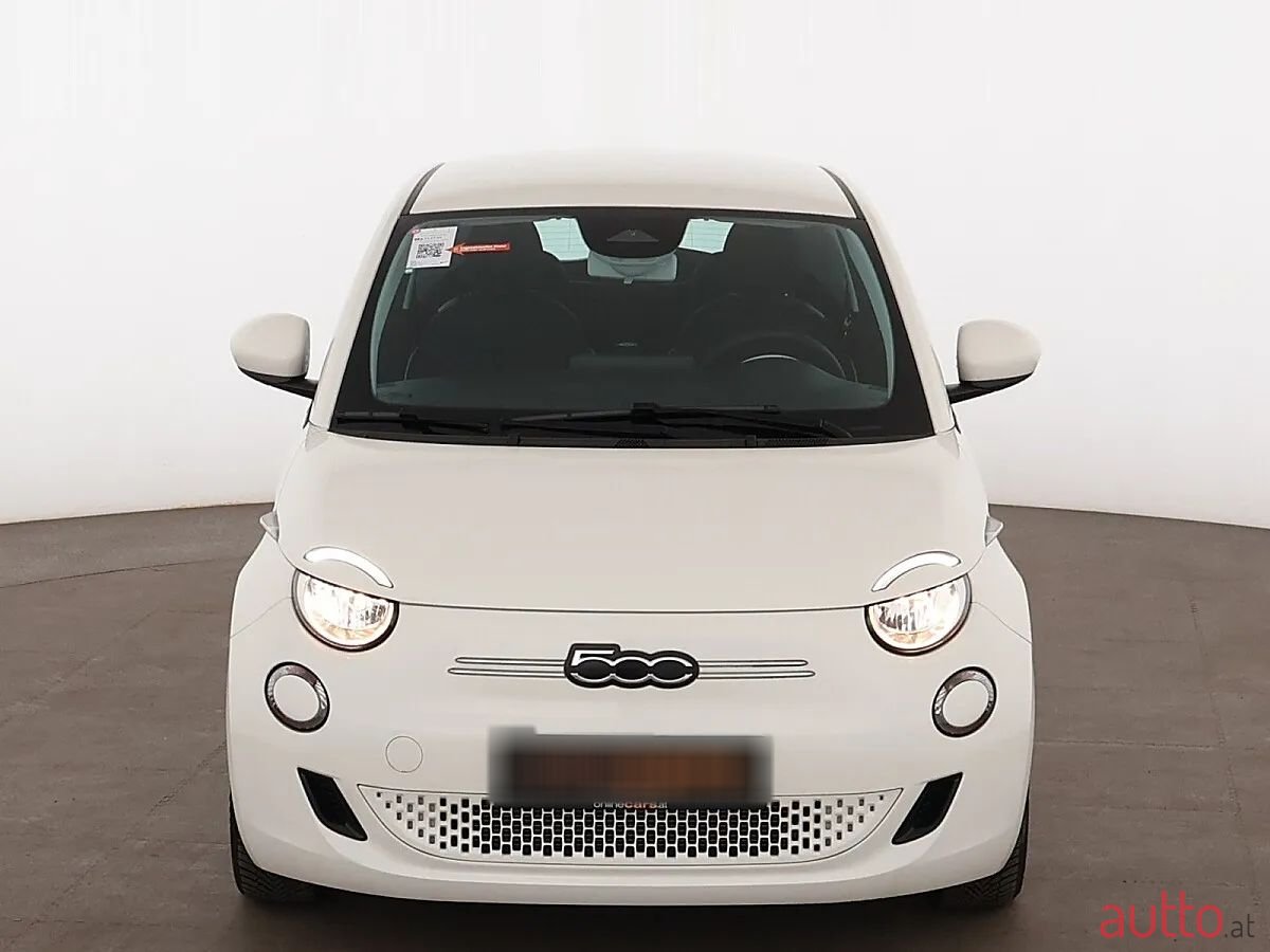 2023' Fiat 500 photo #3