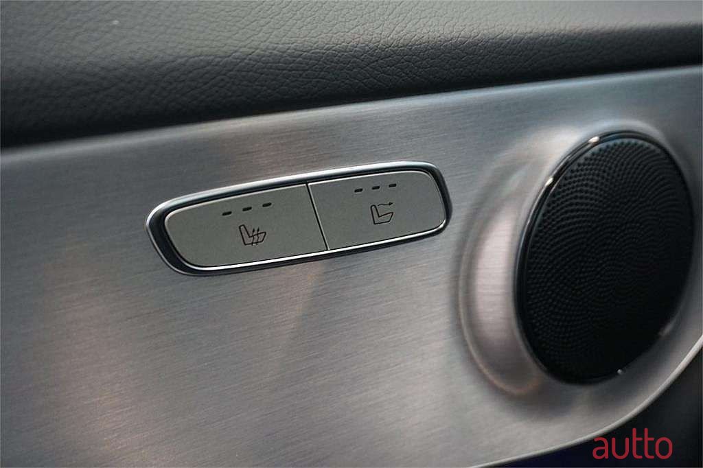 2020' Mercedes-Benz C-Klasse photo #4