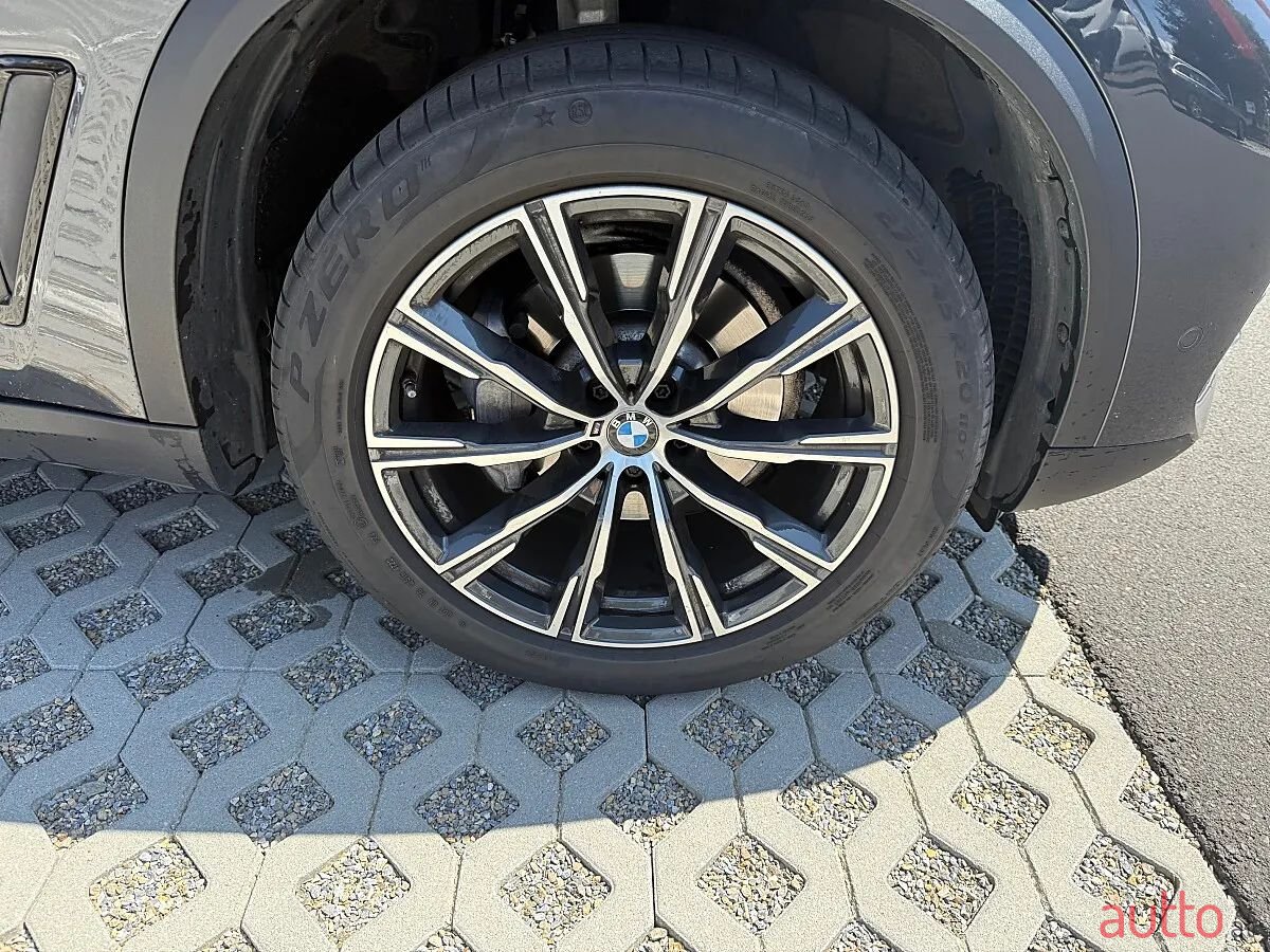 2021' BMW X5 photo #6