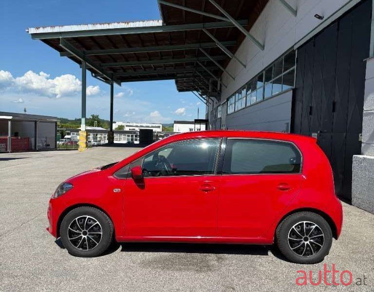 2016' Volkswagen Up! photo #5