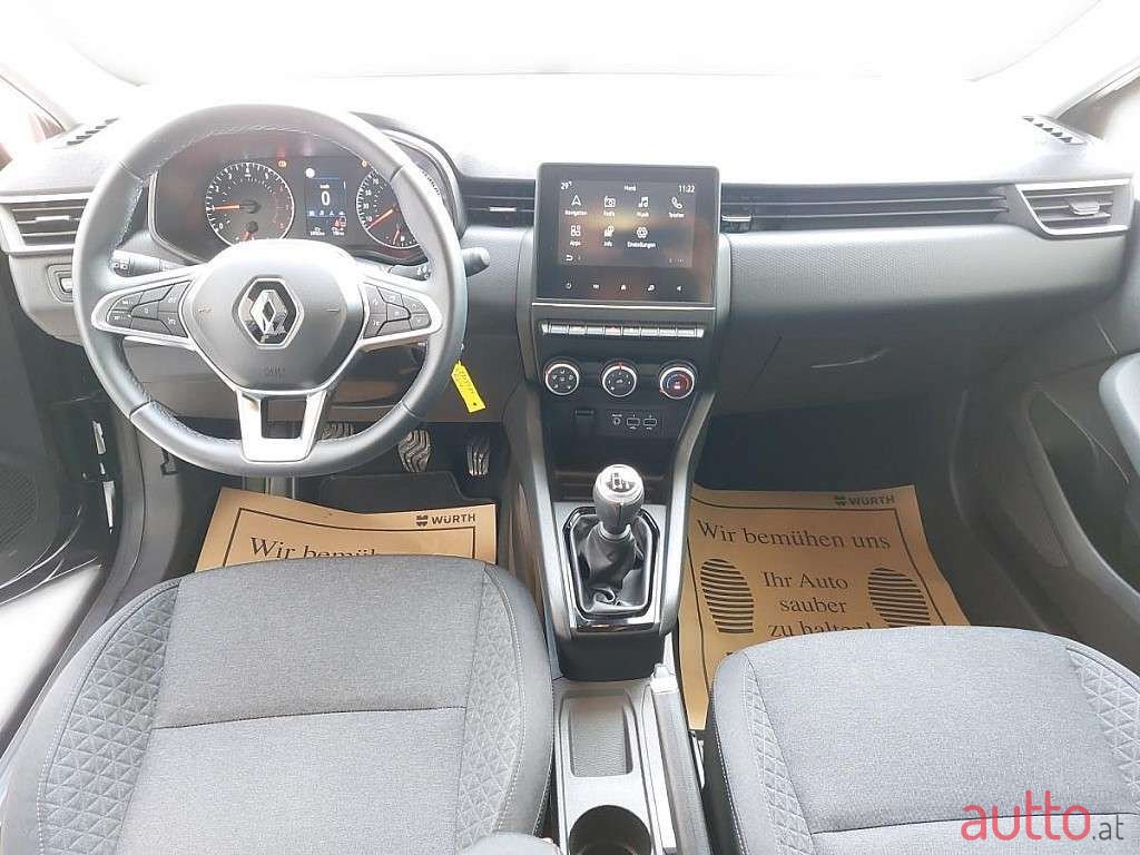 2022' Renault Clio photo #4