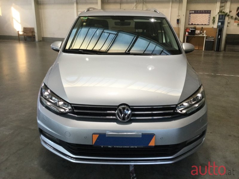2016' Volkswagen photo #5