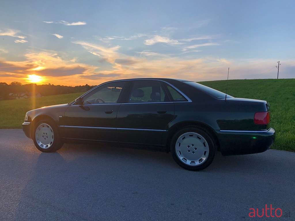 2001' Audi A8 photo #5