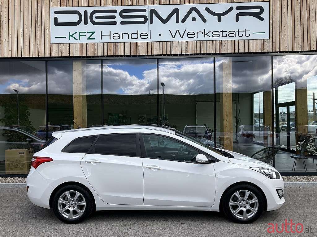 2014' Hyundai i30 photo #6