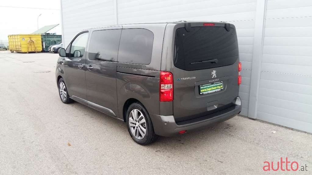 2022' Peugeot Traveller photo #4