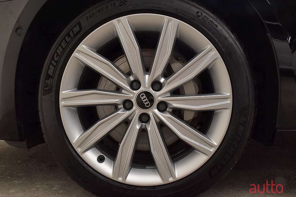 2021' Audi A6 photo #4