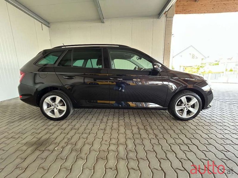 2021' Skoda Fabia photo #3