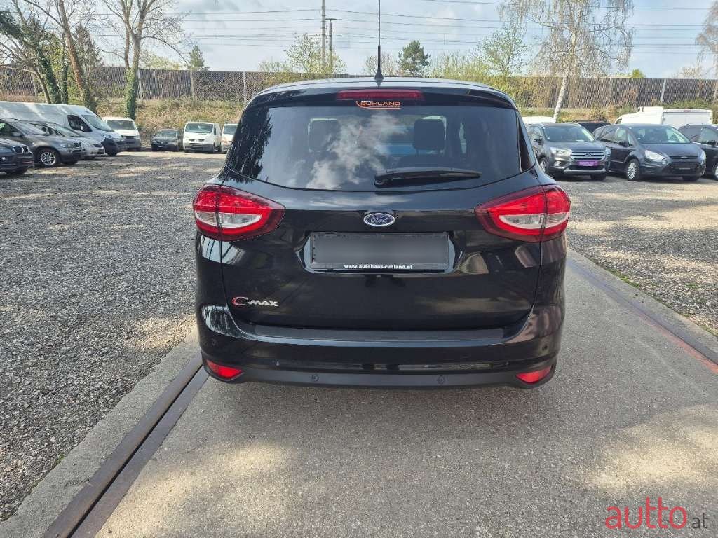 2015' Ford C-MAX photo #6