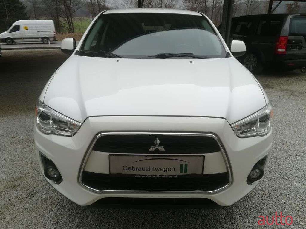 2013' Mitsubishi ASX photo #3
