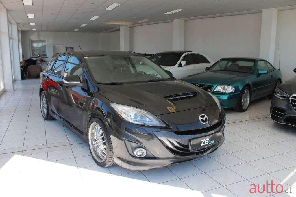 2013' Mazda Mazda3 photo #2