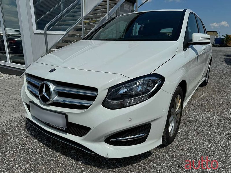 2015' Mercedes-Benz B-Klasse photo #1