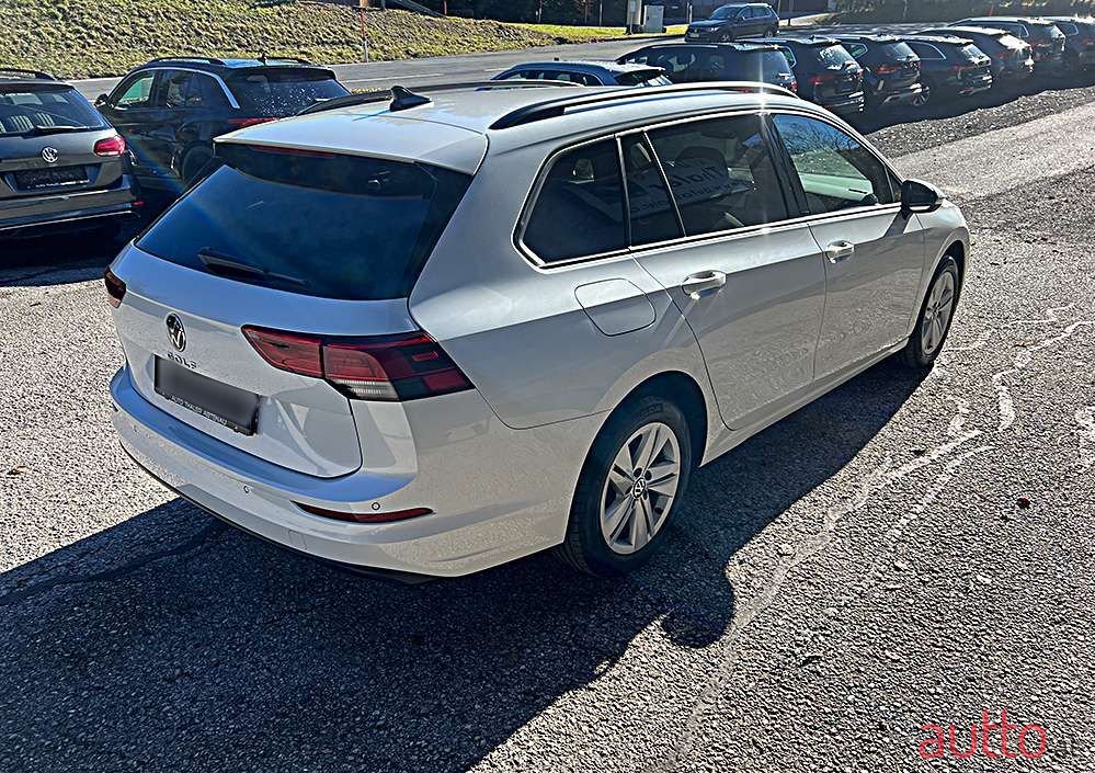 2022' Volkswagen Golf photo #4