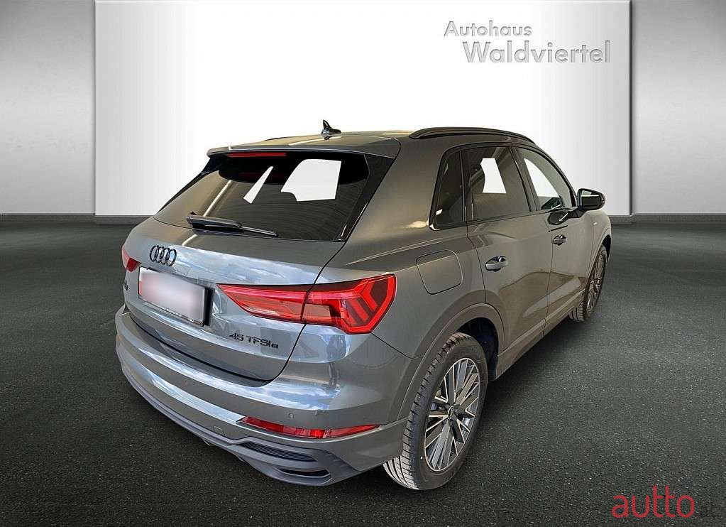 2023' Audi Q3 photo #3