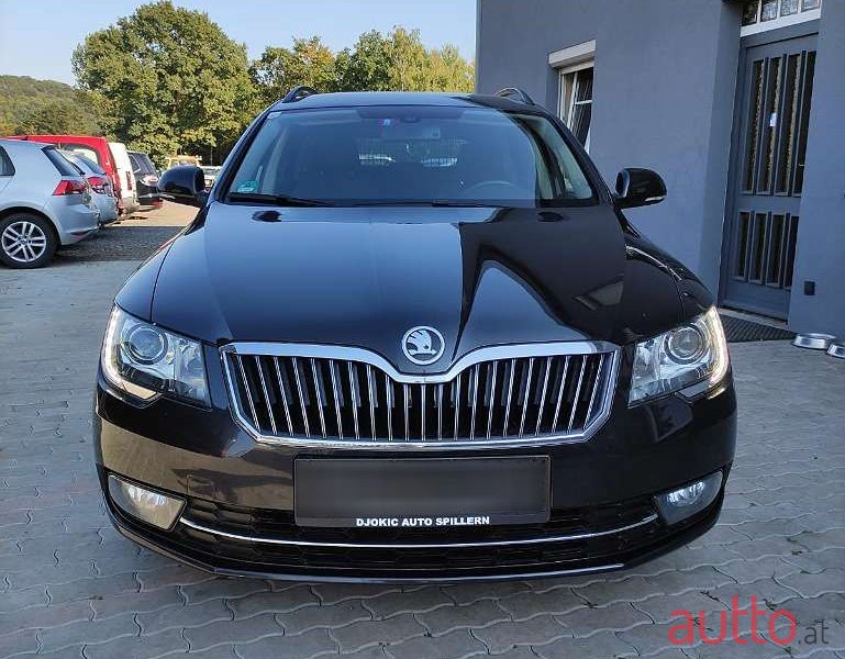 2015' Skoda Superb photo #1