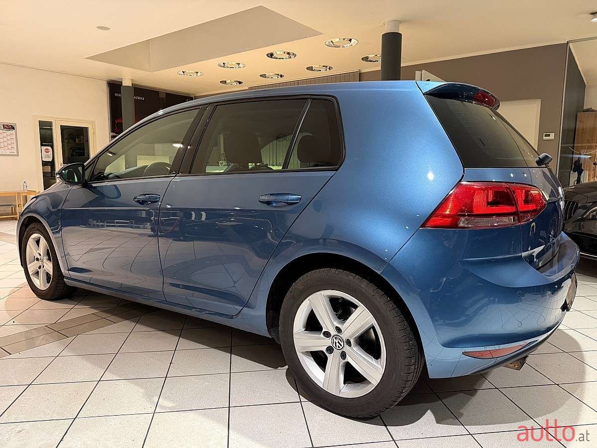 2013' Volkswagen Golf photo #5