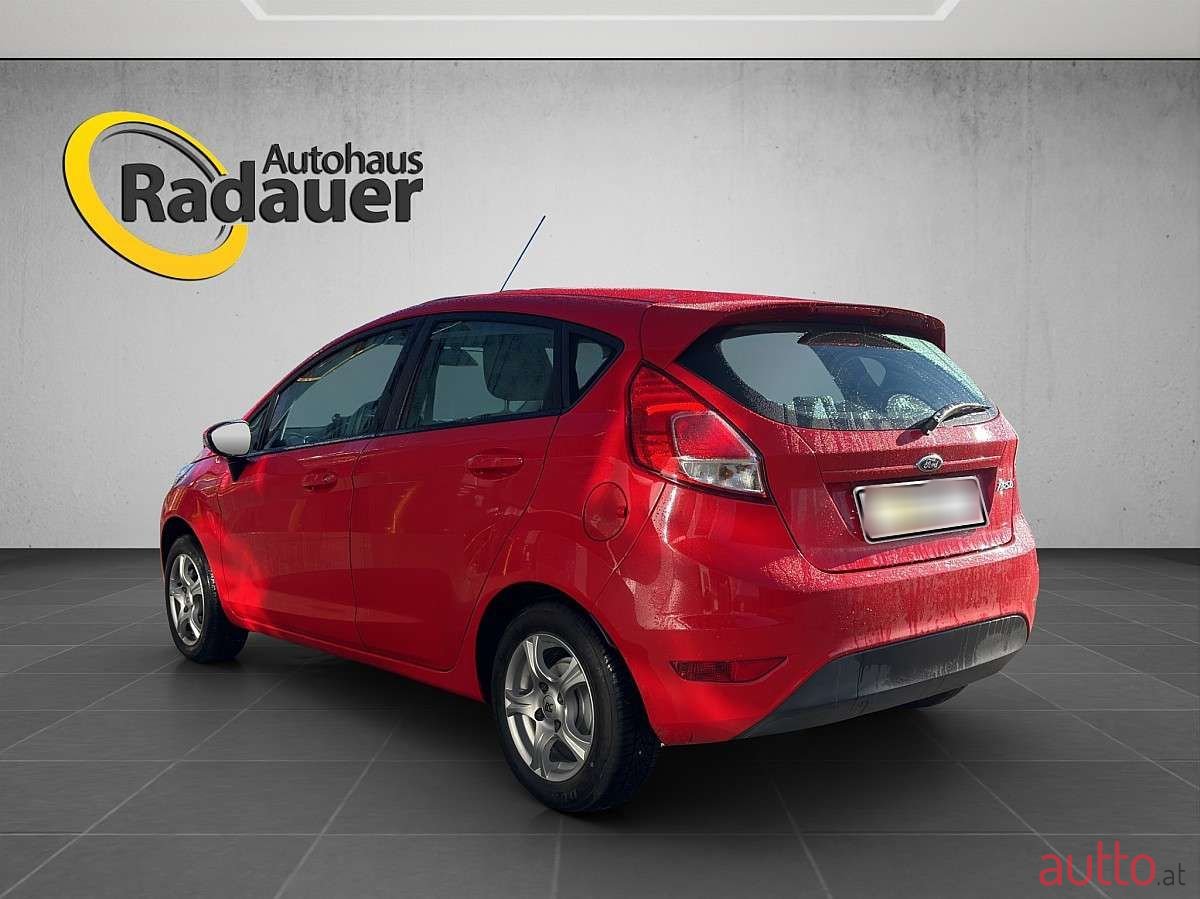 2014' Ford Fiesta photo #6