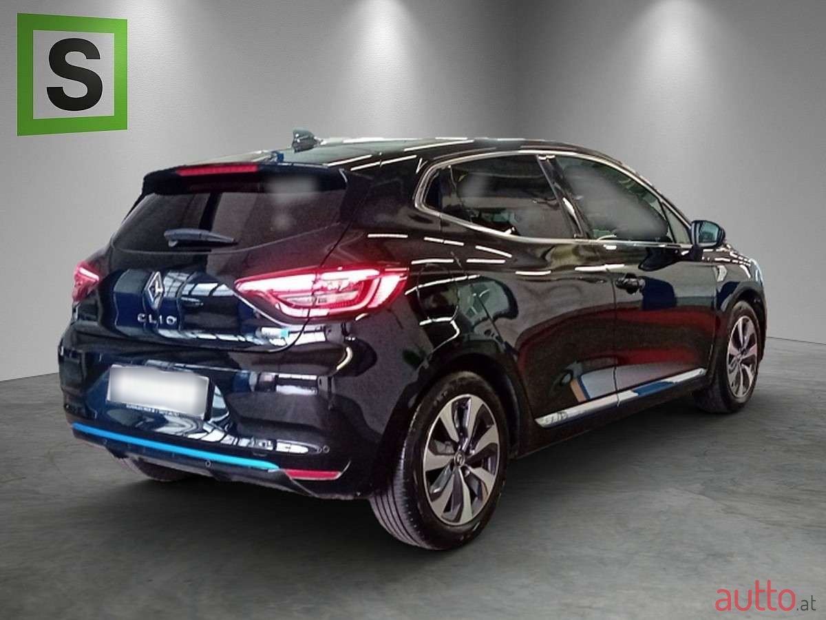 2021' Renault Clio photo #3