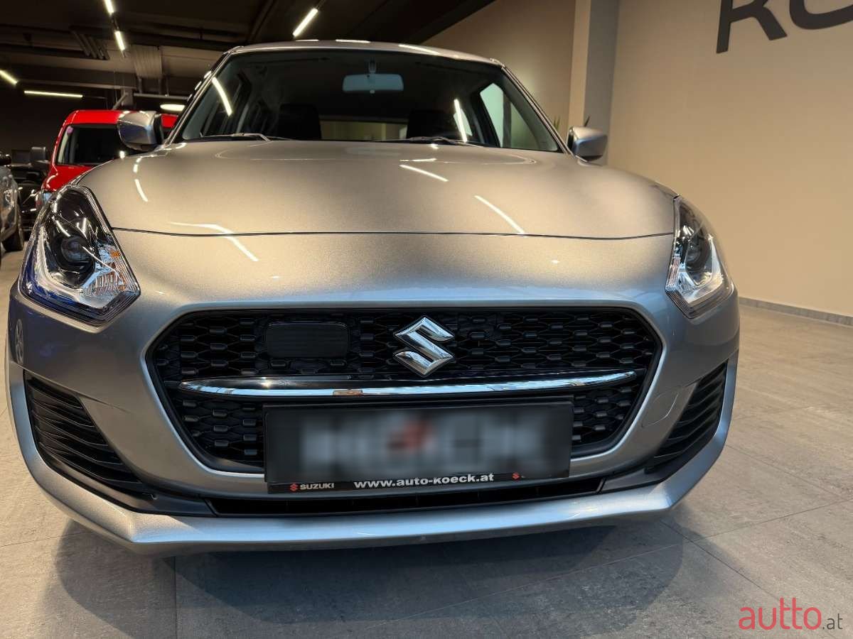 2023' Suzuki Swift photo #3