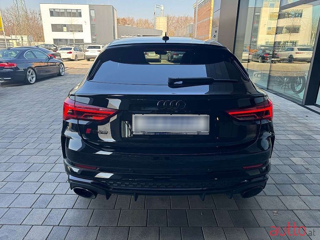 2022' Audi Q3 photo #3