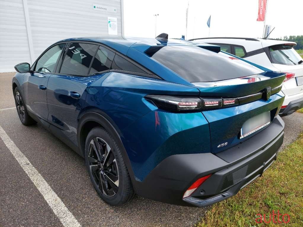 2023' Peugeot 408 photo #3