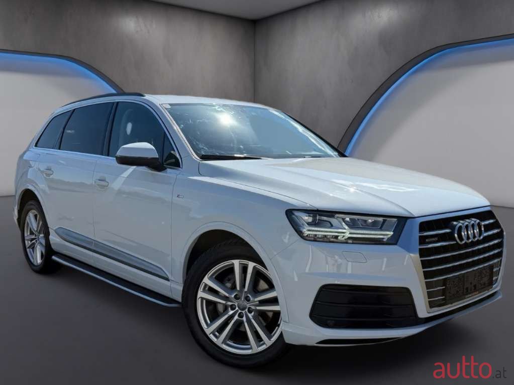 2018' Audi Q7 photo #4