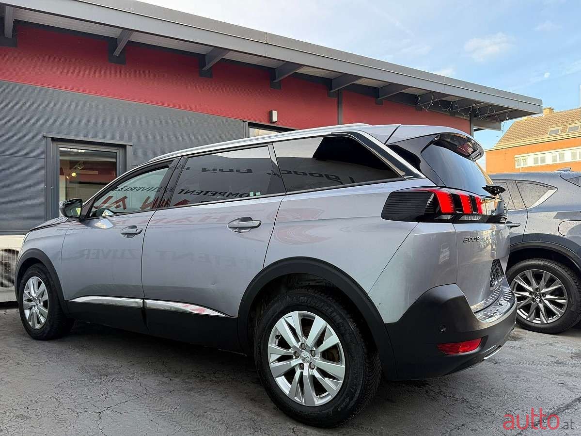 2018' Peugeot 5008 photo #6