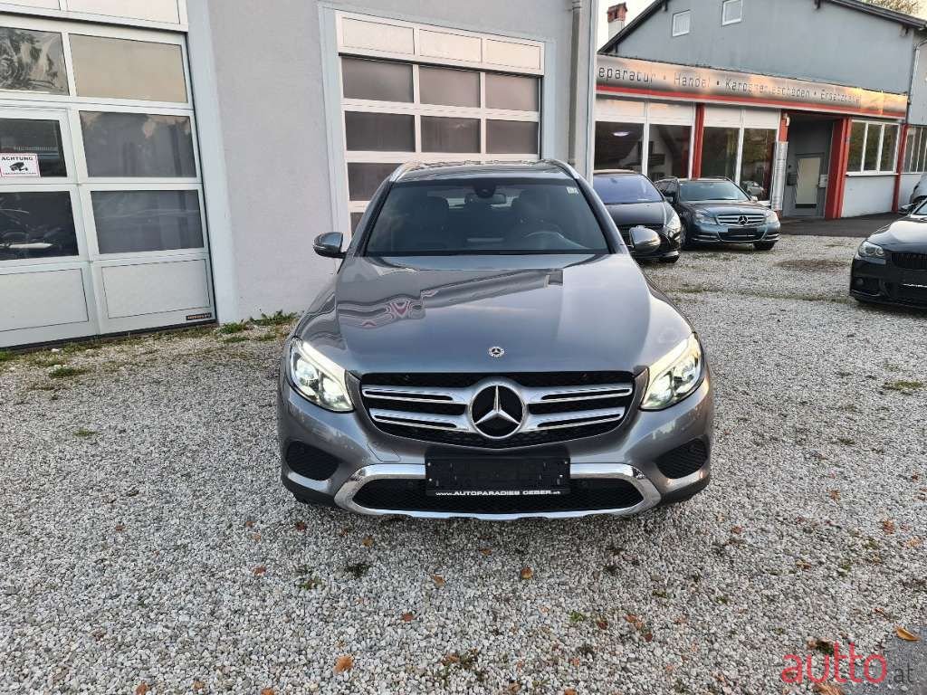 2018' Mercedes-Benz Glc-Klasse photo #3