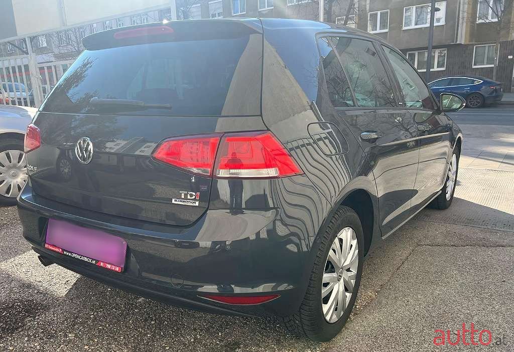 2016' Volkswagen Golf photo #5