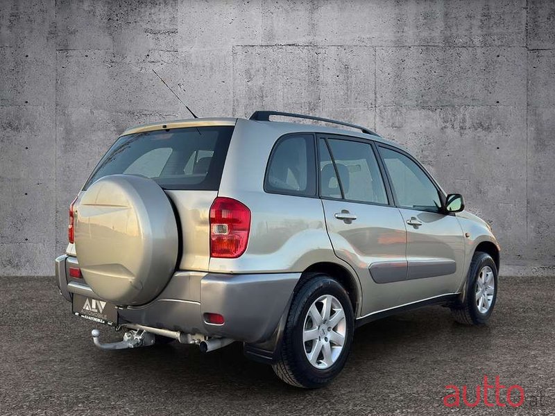 2002' Toyota RAV4 photo #4